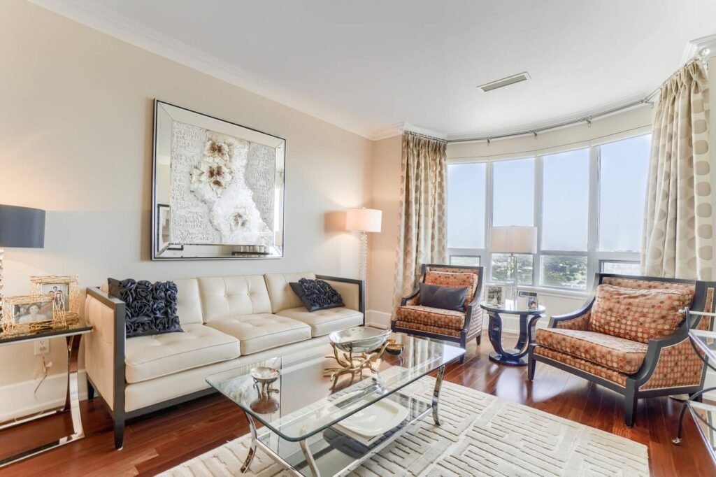 #1802-660 Sheppard Avenue E, North York